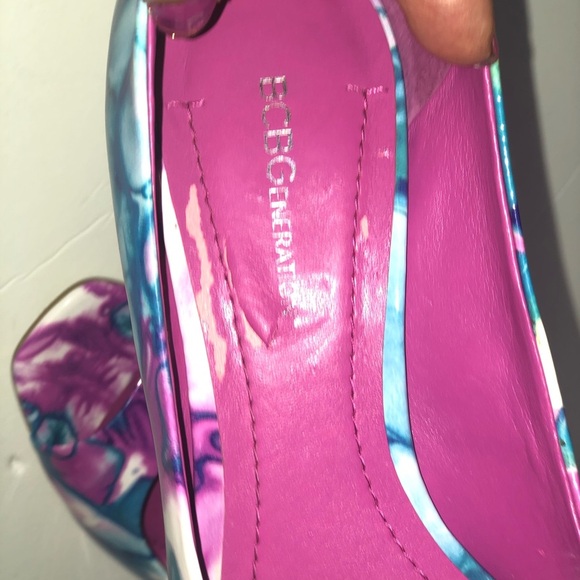 BCBGeneration Ariel Blue & Pink Tie Dye Heels - Picture 7 of 8